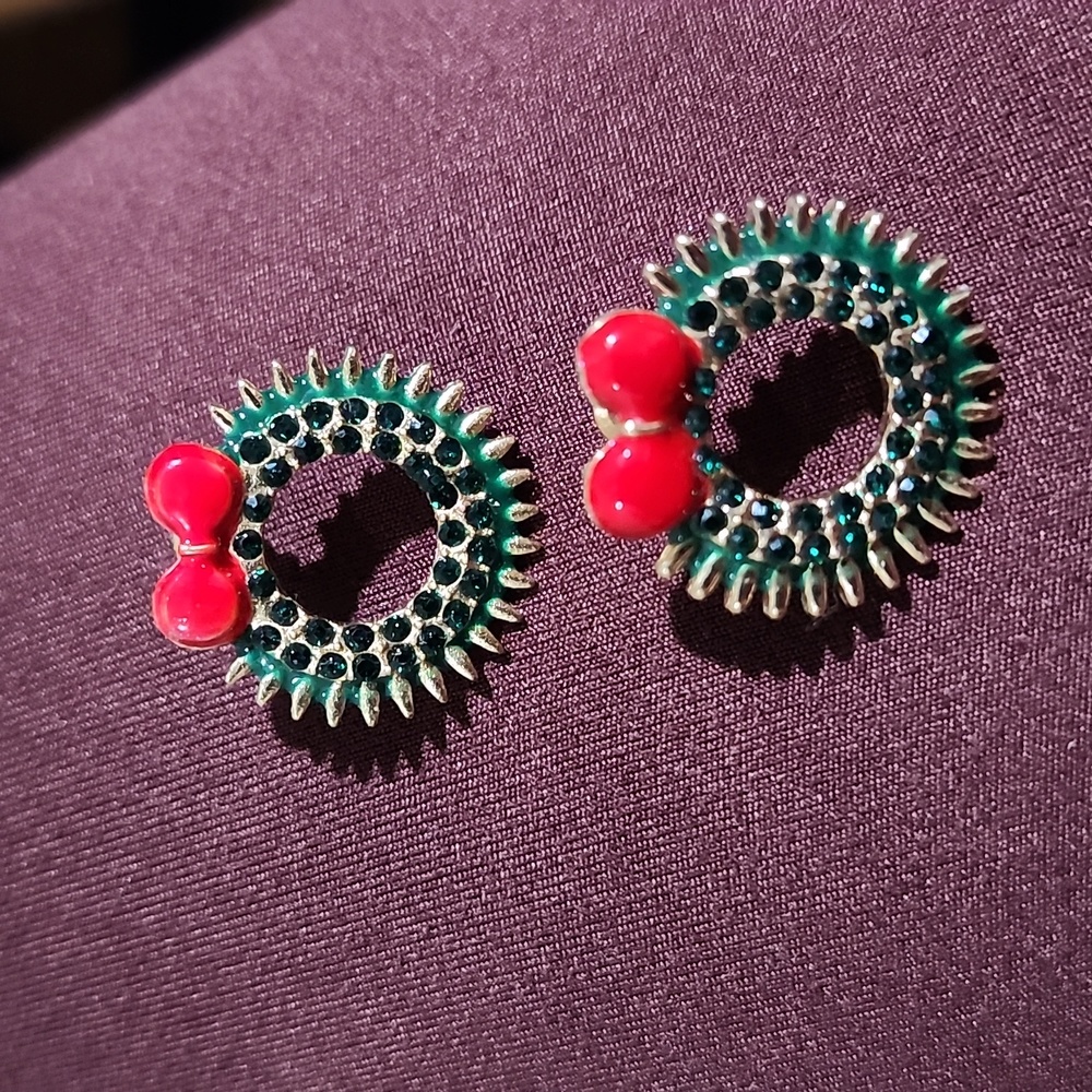 Wreath earrings